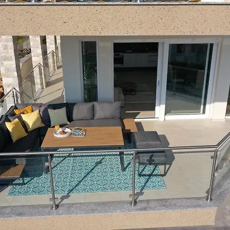 Sunny - Sea Appartement *